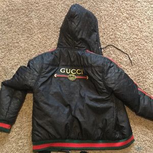 Gucci jacket got to small on me perfect condition